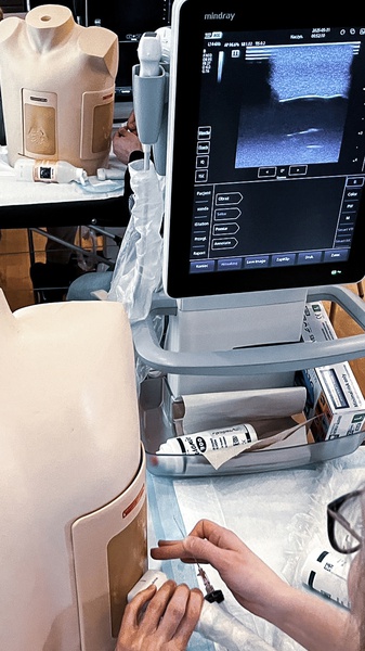 SZKOLENIE ULTRASONOGRAFIA W STANACH NAGŁYCH